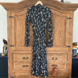 Dôen Zuri Dress in Black Lillium